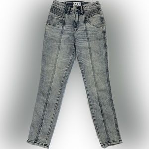 Daze Denim Acid Washed Jeans Size 29